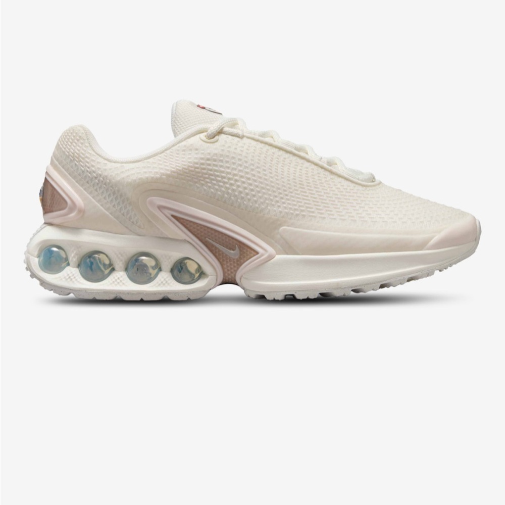Nike Air Max DN SE, Women’s Size 11 - Picture 1 of 10